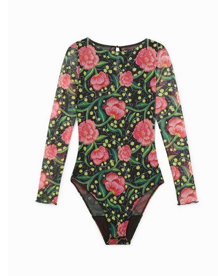 El Outlet de Desigual arrasa por estos precios: 10 prendas que merecen la pena comprar
