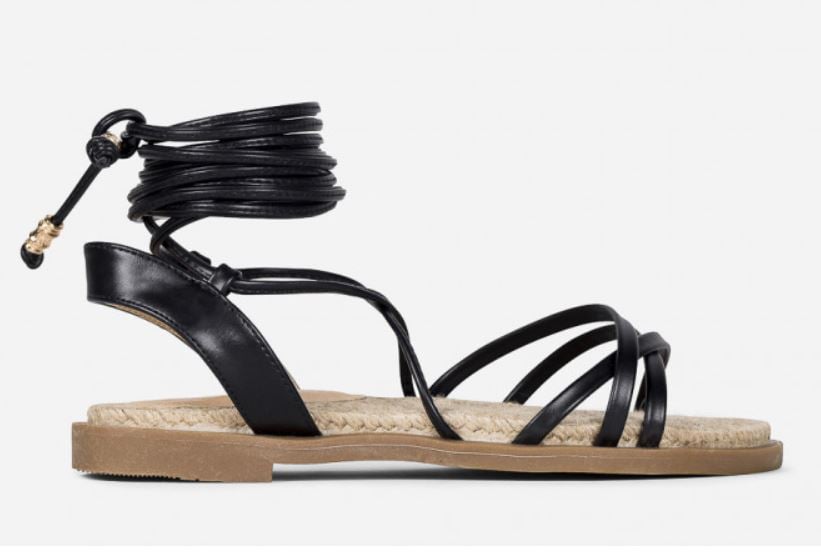 C&oacute;modas y baratas: as&iacute; son las nuevas sandalias para el verano de Marypaz
