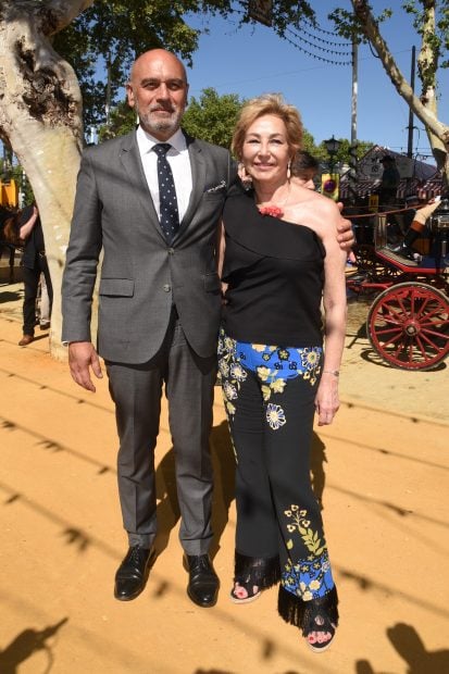 Ana Rosa Quintana y Juan Mu&ntilde;oz en la Feria de Abril / Gtres
