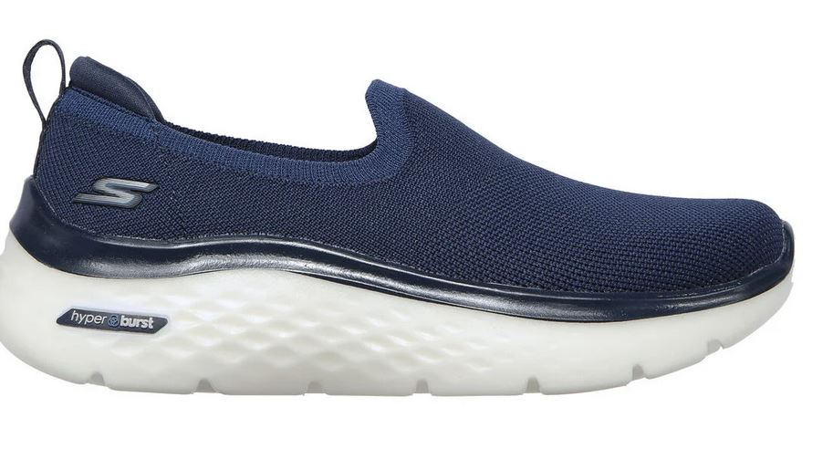 Rebajas brutales en Skechers: las 7 mejores sandalias y zapatillas para caminar