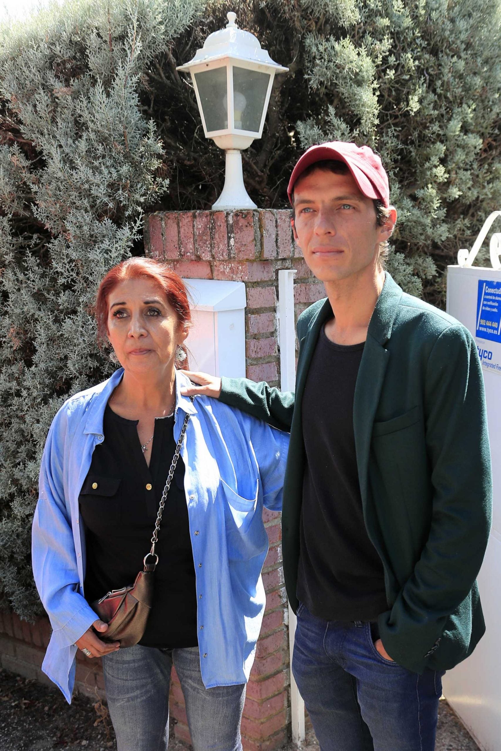Lourdes Ornelas y Camilo Blanes en su domicilio en Madrid / Gtres
