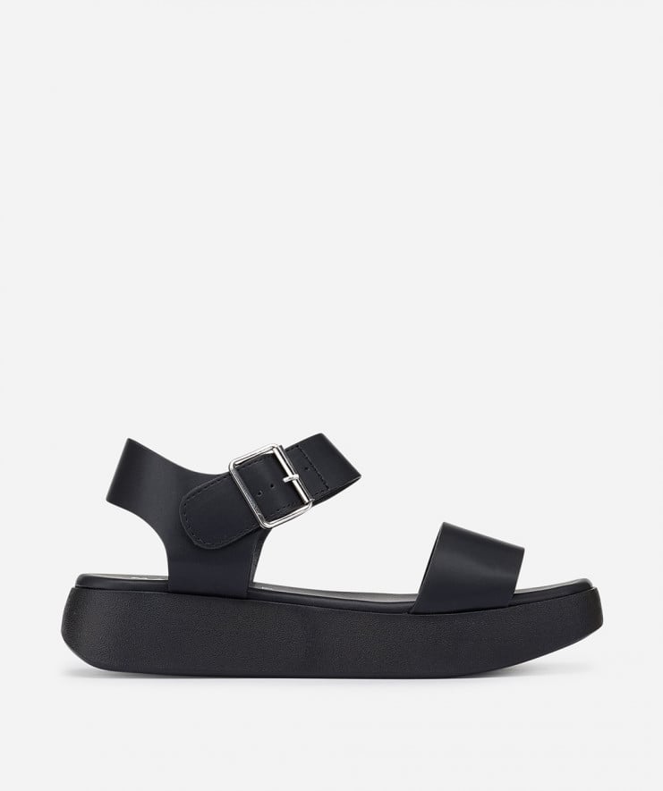 Estas sandalias con hebilla de Marypaz son lo m&aacute;s buscado de hoy