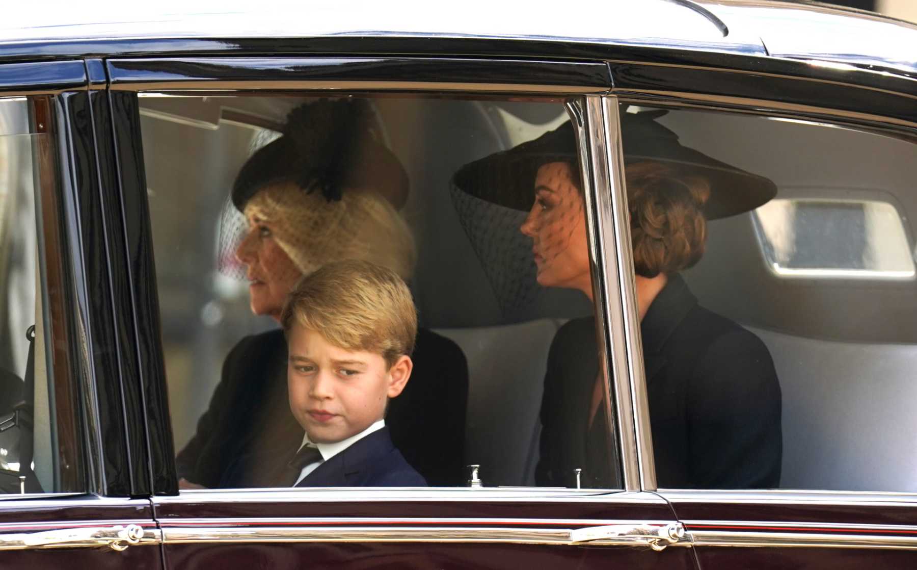 El Pr&iacute;ncipe George en el funeral de la Reina Isabel II / Gtres