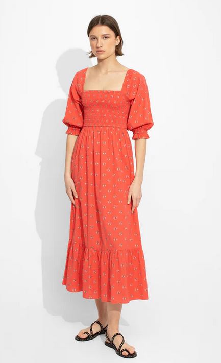 Fiebre por el vestido m&aacute;s veraniego de Noon que ya llevan todas en el Barrio de Salamanca