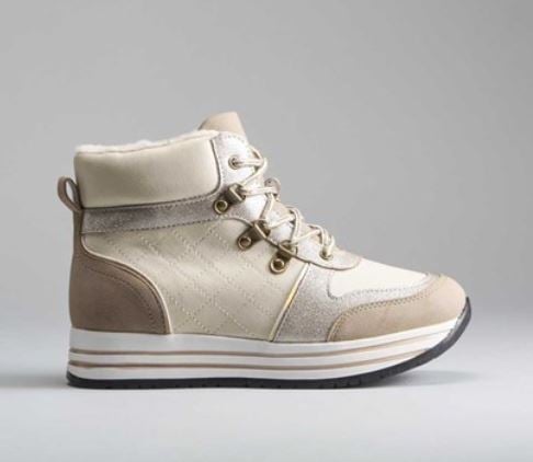 Aut&eacute;nticas rebajas en el outlet de Merkal: 10 zapatos por menos de 30 euros