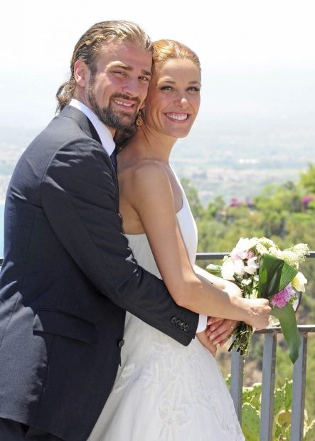 Raquel Sánchez Silva y Mario Biondo en su boda / Gtres