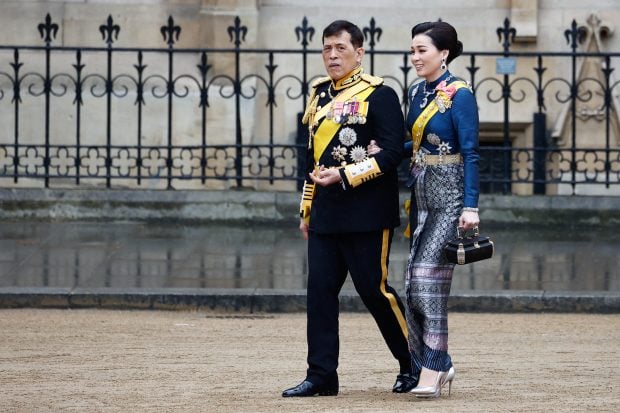 El rey de Tailandia y su esposa en la Coronaci&oacute;n de Carlos III. / Gtres