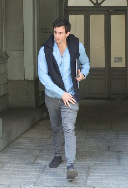&Iacute;&ntilde;igo Onieva caminando en Madrid. / Gtres