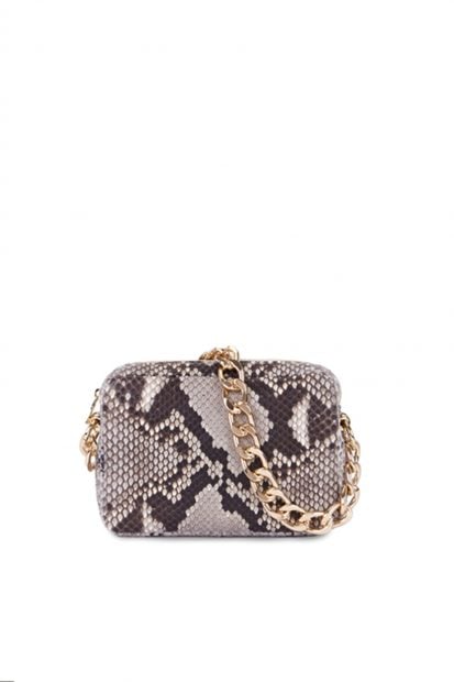 Bolso de piel de serpiente 'Esgy'. / Monpetitpython