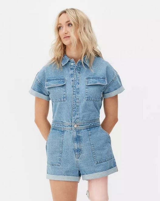 Primark arrasa con el mono vaquero corto ideal para verano