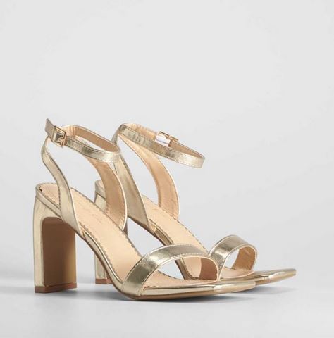 Merkal tiene sandalias m&aacute;s elegantes para cualquier evento: no te arrepentir&aacute;s