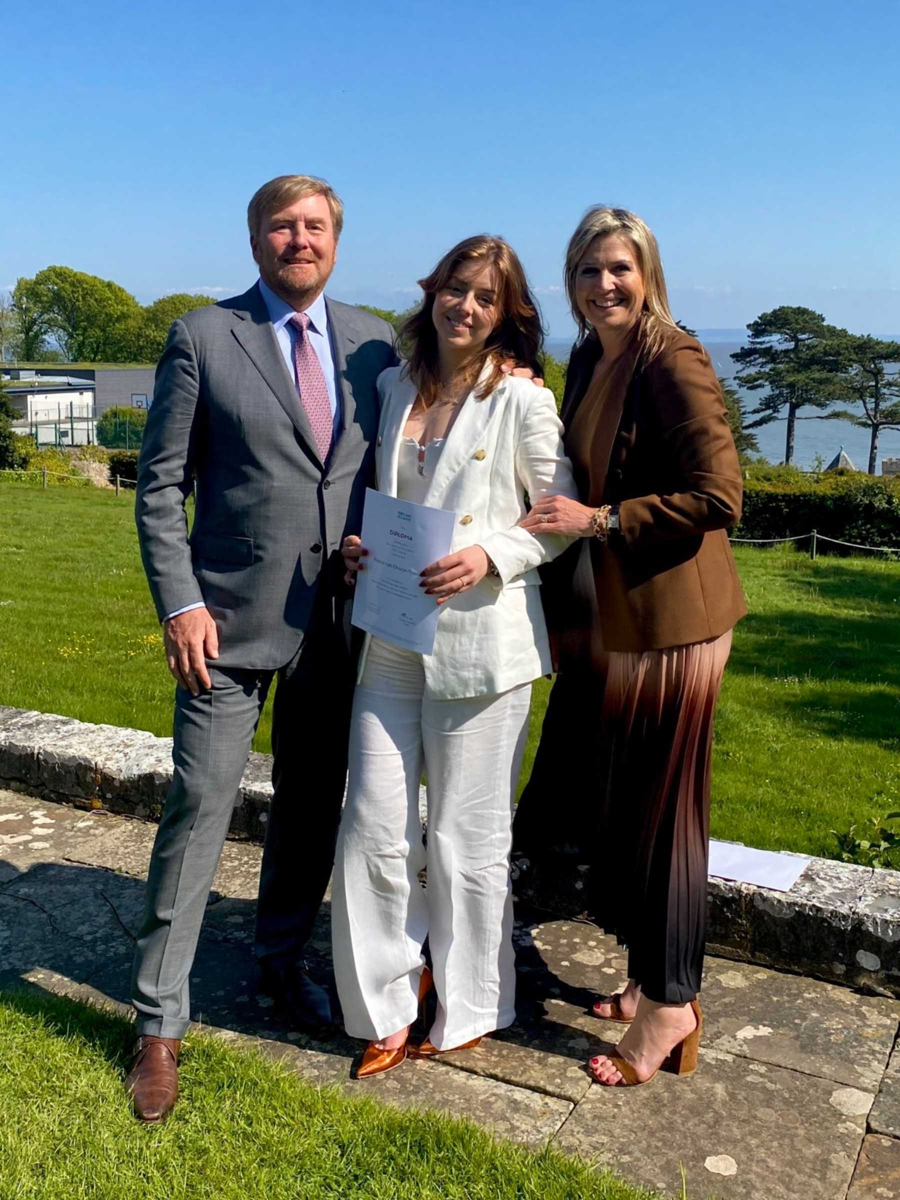 Alexia de Holanda, acompañada por los reyes Guillermo y Máxima en el día de su graduación / Casa Real