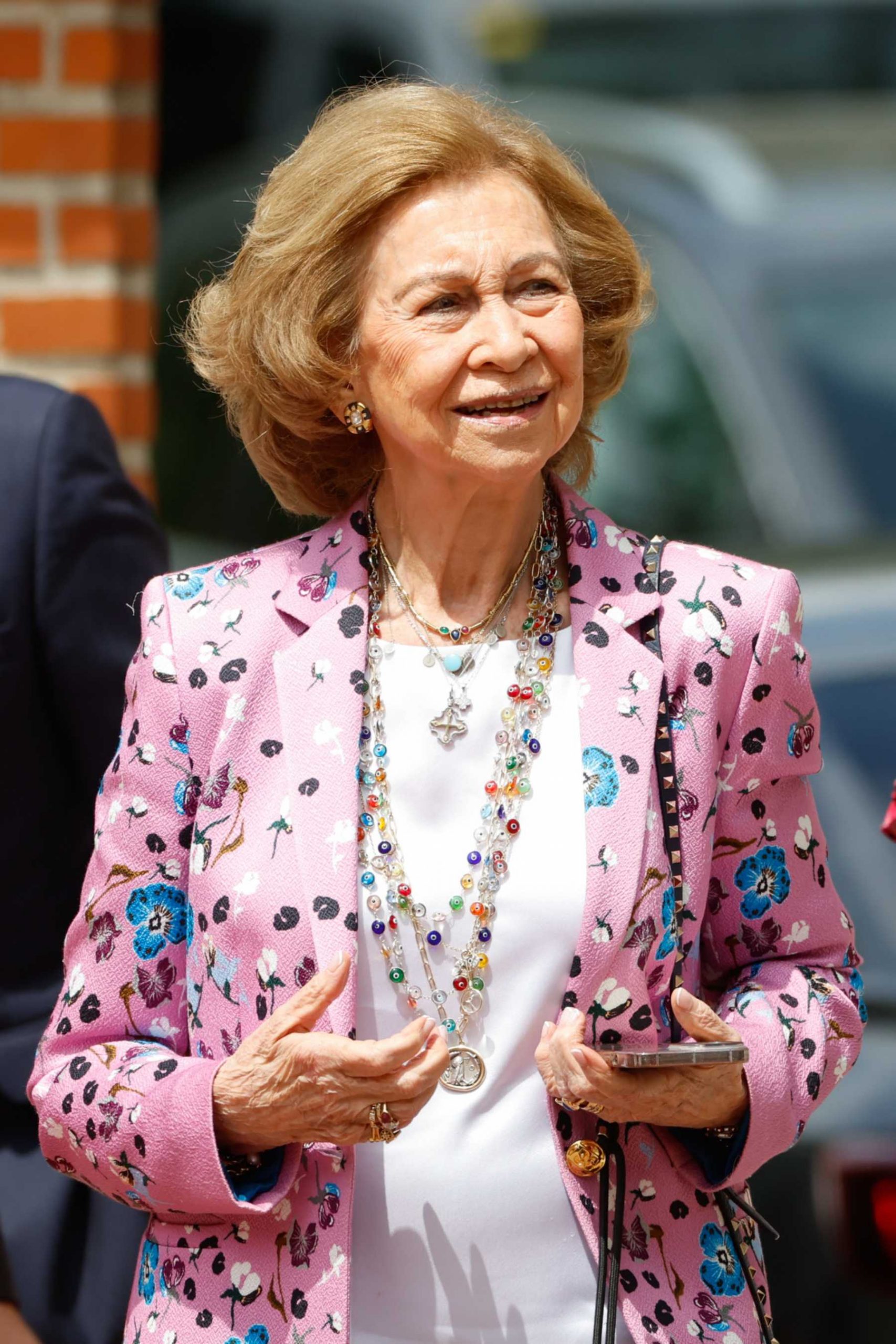 La Reina Sof&iacute;a en la confirmaci&oacute;n de la Infanta Sof&iacute;a / Gtres