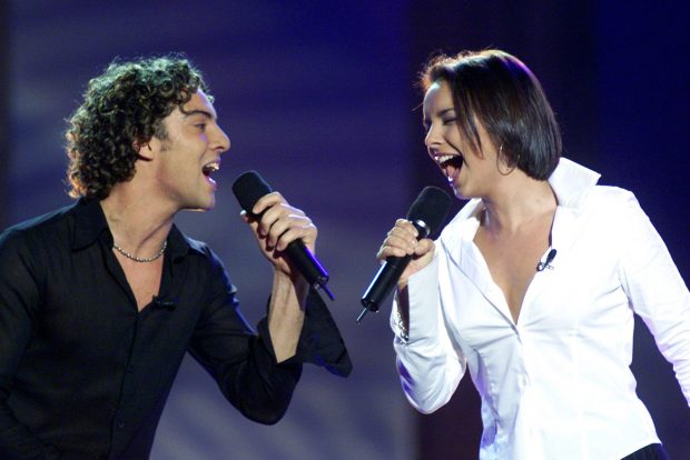 Chenoa con David Bisbal en 'Operaci&oacute;n Triunfo'. / Gtres