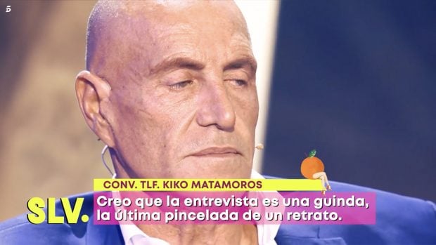 Kiko Matamoros hablando por v&iacute;a telef&oacute;nica en 'S&aacute;lvame'. / Telecinco