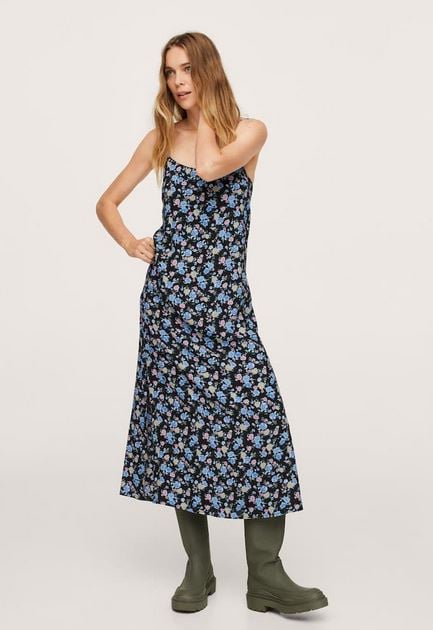 Los 5 vestidos largos de Mango Outlet por menos de 20 euros para hacer un cambio de armario