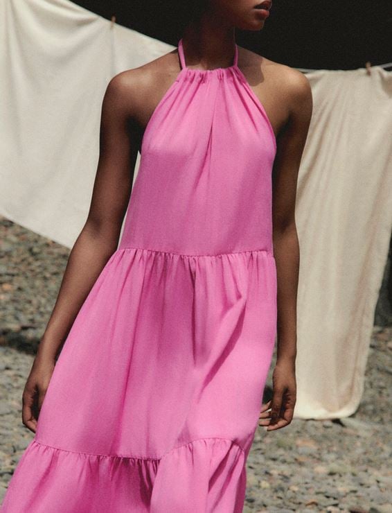 Va a ser el vestido m&aacute;s viral del verano y no es para menos: est&aacute; en Lefties y cuesta 22 euros