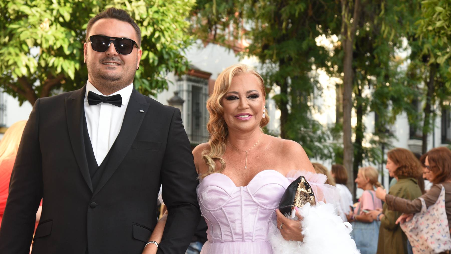Bel&eacute;n Esteban y Miguel Marcos en la boda de Ra&uacute;l Prieto y Joaqu&iacute;n Torres. Sevilla. 2023/ Gtres