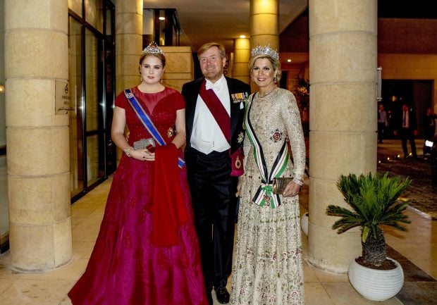 Parte de la Familia Real de Holanda en la cena con motivo de la boda de Hussein de Jordania y Rajwa Al Saif. / Gtres