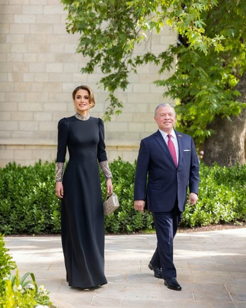 Rania y Abdalá de Jordania en la boda de su hijo. / Gtres