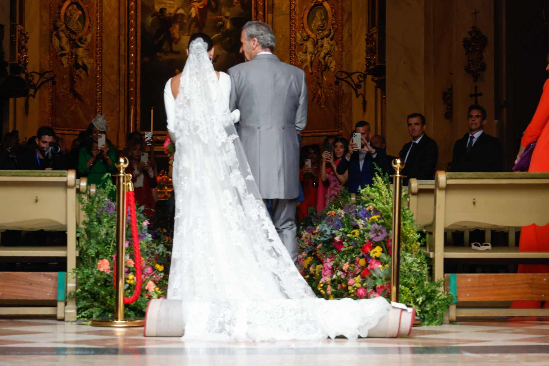 Marta L&oacute;pez &Aacute;lamo en el d&iacute;a de su boda / Gtres
