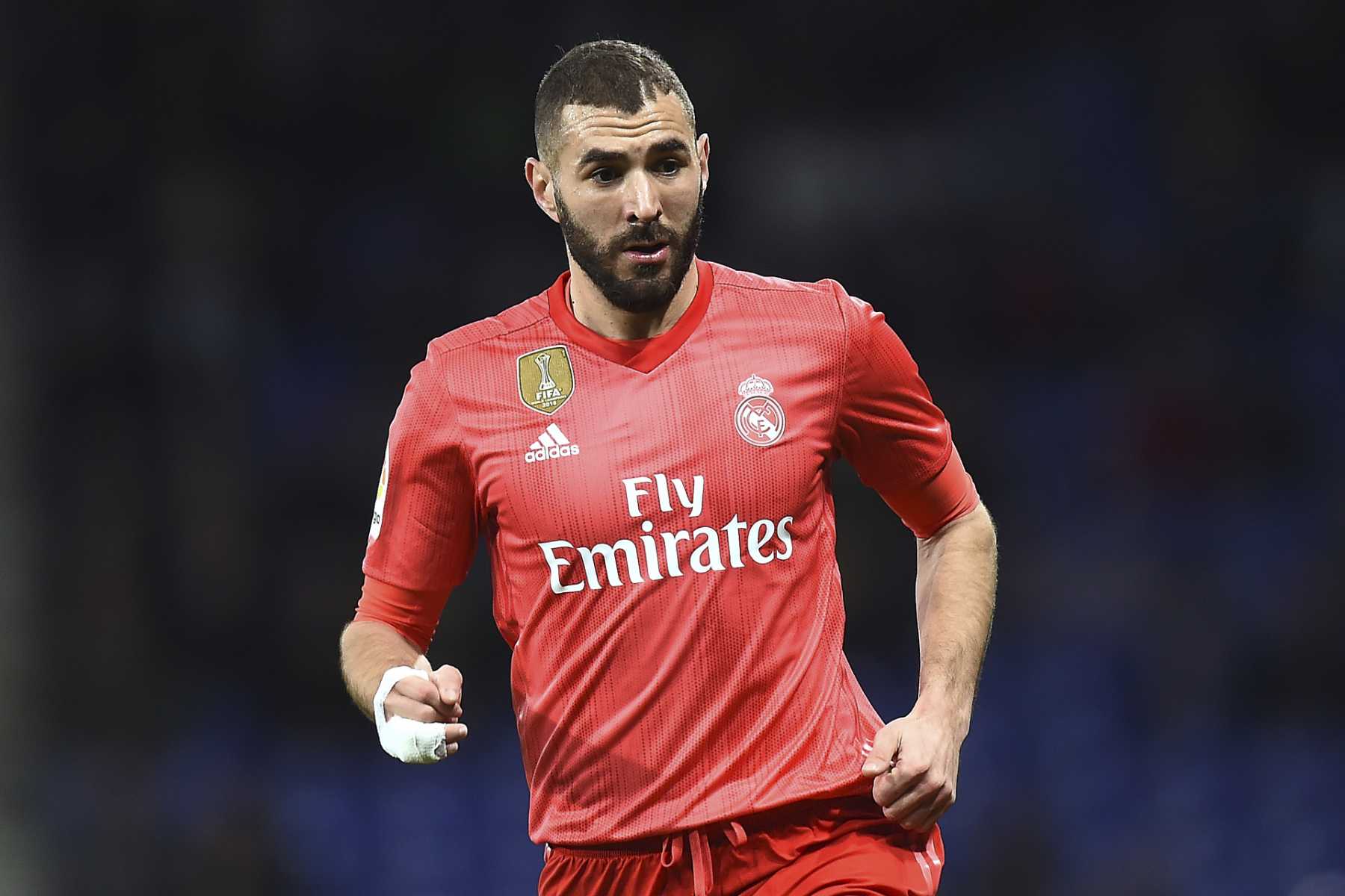Karim Benzema durante un partido de f&uacute;tbol / Gtres