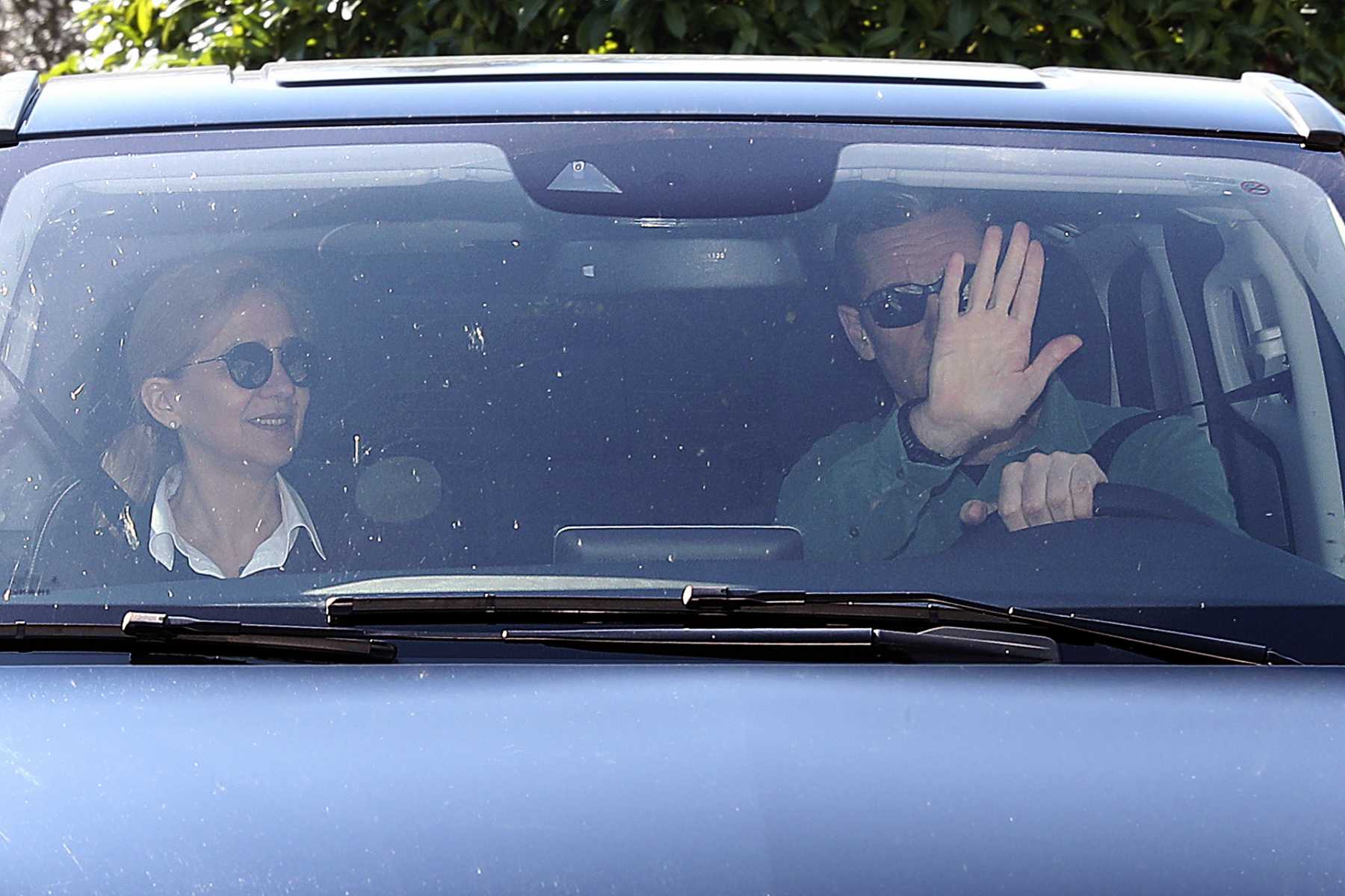 I&ntilde;aki Urdangarin y la Infanta Cristina en un coche / Gtres
