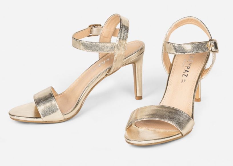 Sandalias plateadas para los looks m&aacute;s elegantes: Marypaz apuesta por los eventos especiales de manera low cost