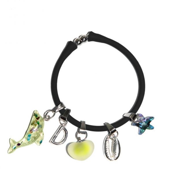 Pulsera de silicona con charms. / Dominnico X Joys