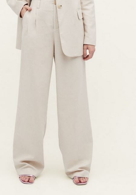 Fichamos los 10 mejores pantalones de Stradivarius: los m&aacute;s baratos y los que mejor quedan