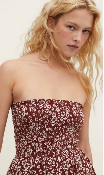 Un vestido corto pero elegante: Stradivarius saca el vestido para las más atrevidas