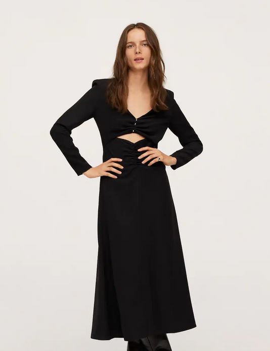 Los 10 vestidos m&aacute;s rebajados de Mango Outlet: hay cosas incre&iacute;bles por menos de 10 euros