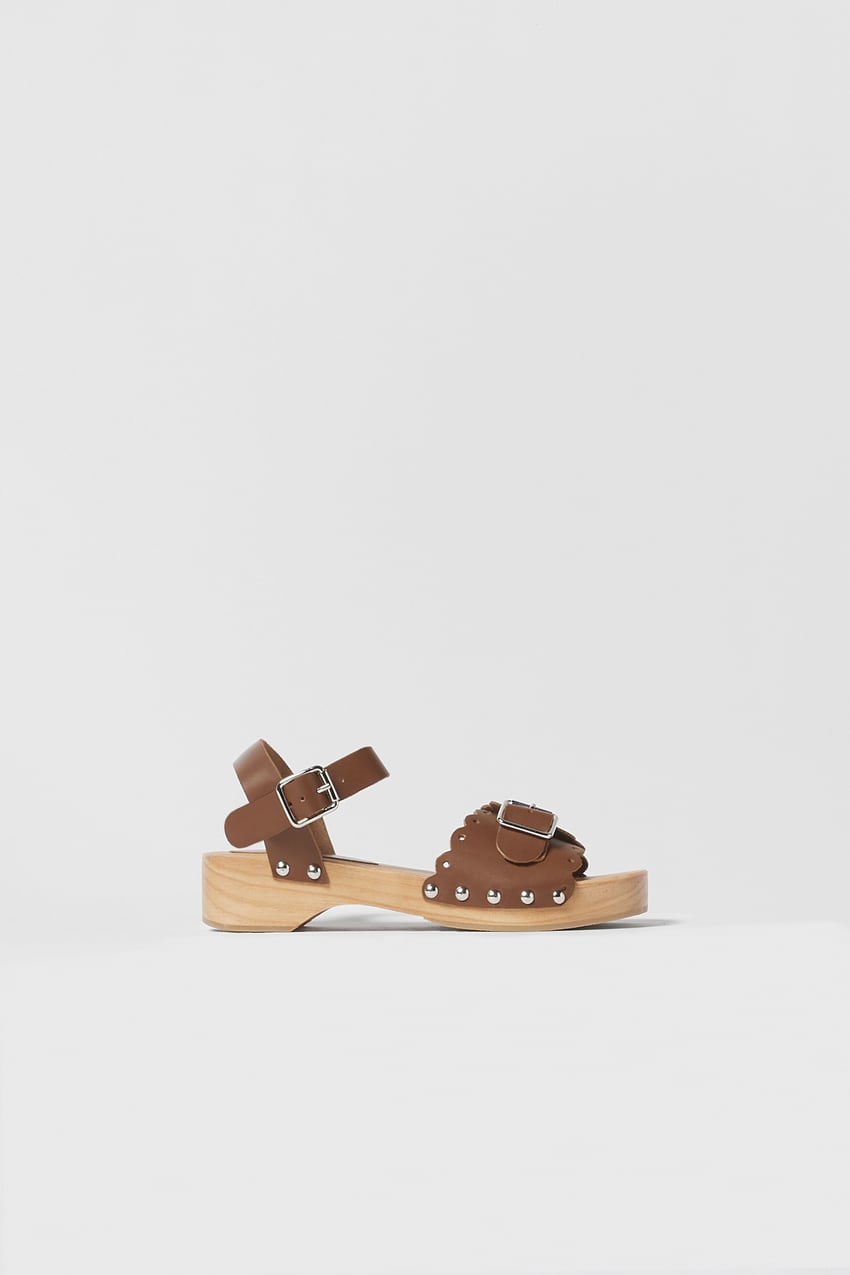 Nueva locura en Zara: los zuecos de piel c&oacute;modos, con poco tac&oacute;n y que se est&aacute; agotando en Zara Kids para mujeres