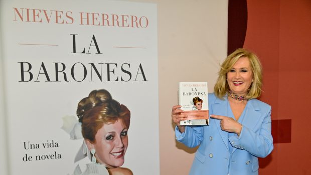 Nieves Herrero el d&iacute;a de la presentaci&oacute;n del libro / Gtres