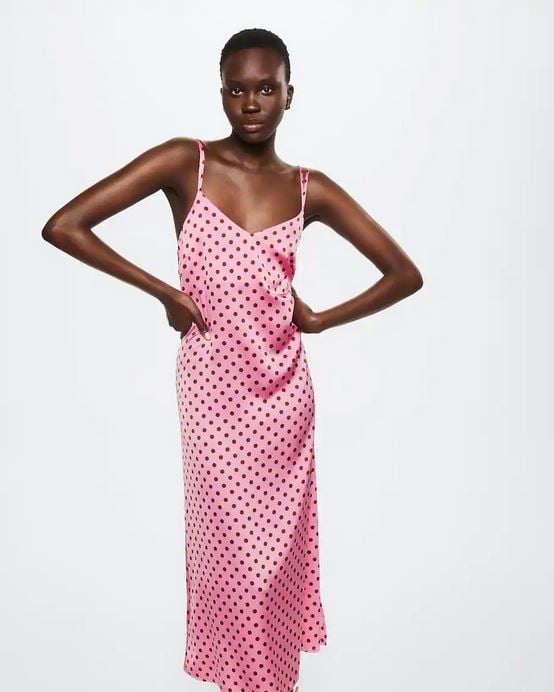 5 vestidos y monos de Mango Outlet que necesitas en tu vida: est&aacute;n tirados de precio
