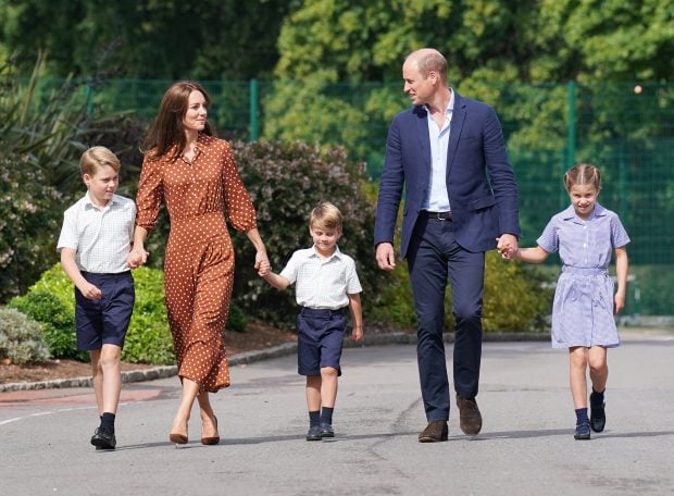 Los pr&iacute;ncipes de Gales y sus hijos / Gtres