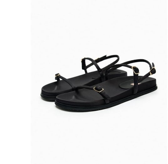 Todas desearán estas sandalias: negras, cómodas y baratas