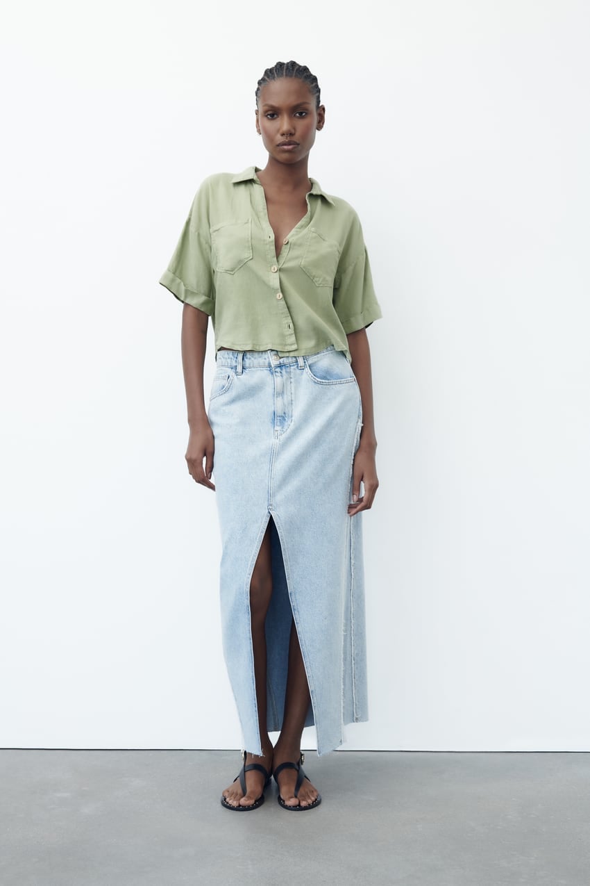 Llega a Zara lo que muchas estabais deseando: una camisa blanca de lino muy elegante