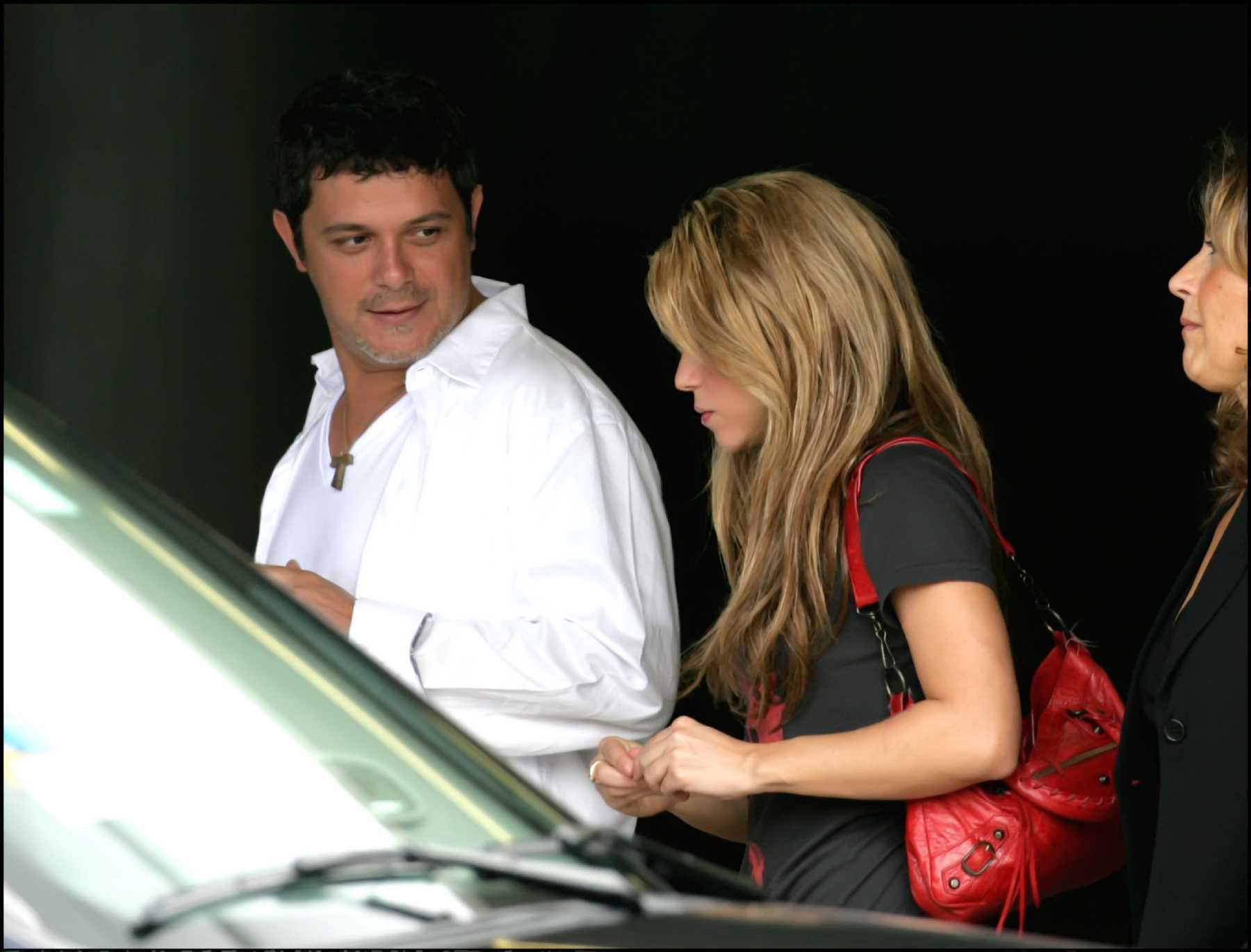Shakira y Alejandro Sanz durante el rodaje de una campa&ntilde;a publicitaria / Gtres
