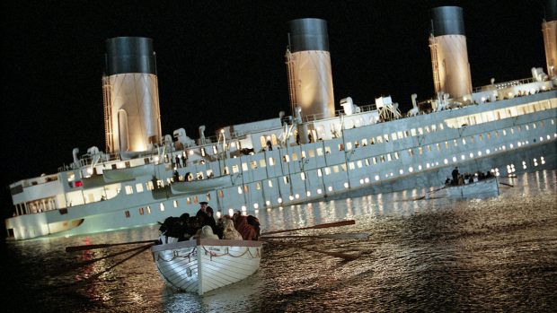 El 'Titanic' hundi&eacute;ndose en la ficci&oacute;n / Gtres