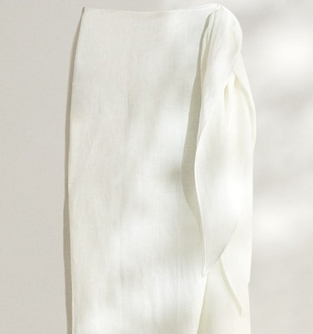 Ser&aacute; tu compra del a&ntilde;o: Zara Home rebaja una falda larga multi posici&oacute;n
