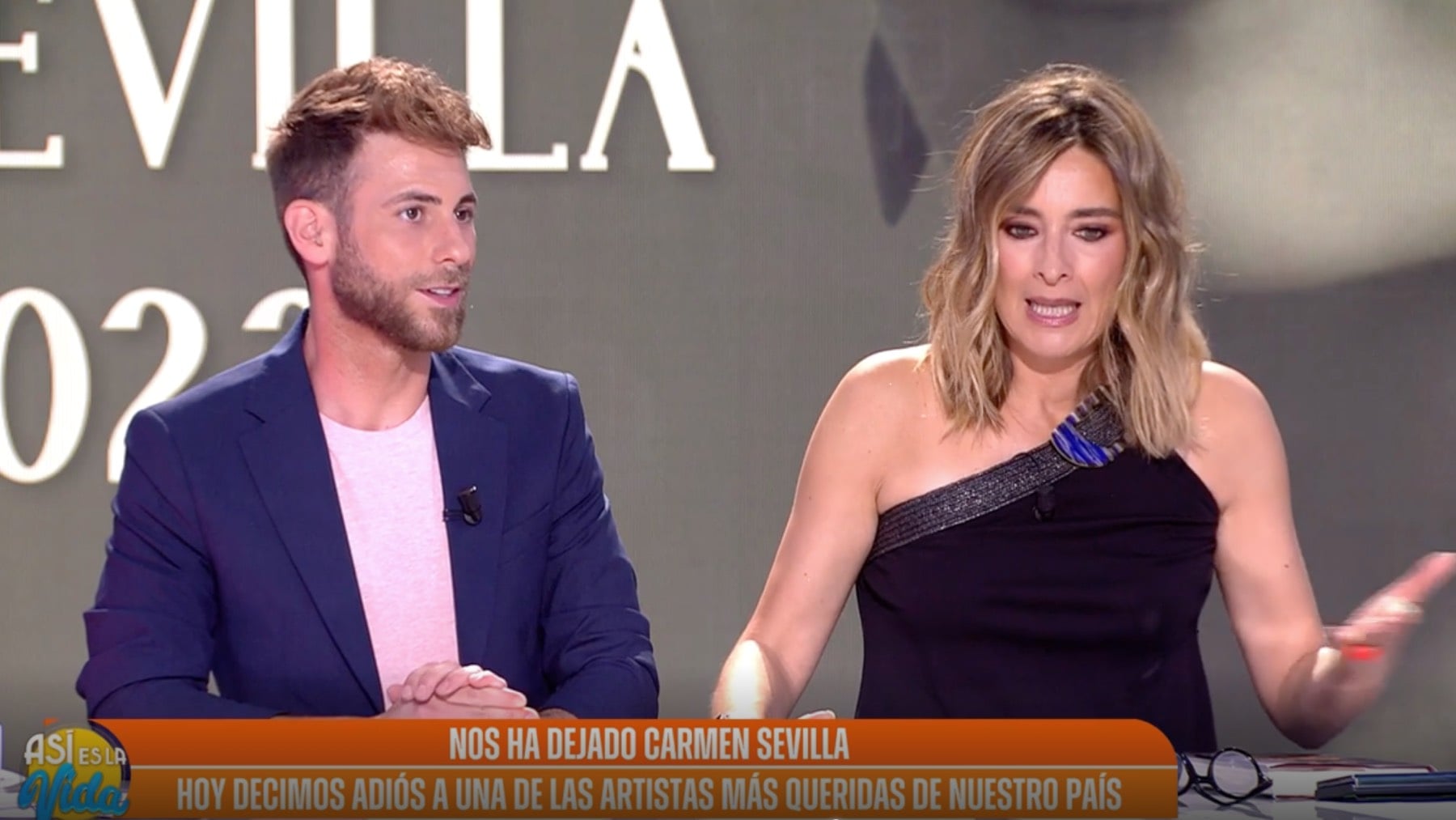 Sandra Barneda y C&eacute;sar Mu&ntilde;oz en el programa 'As&iacute; es la vida'/ Mediaset