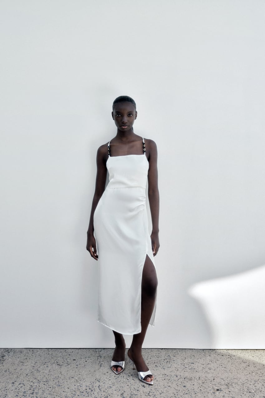 5 vestidos ibicencos de las rebajas de Zara para ir con estilo y cómoda en las noches de verano