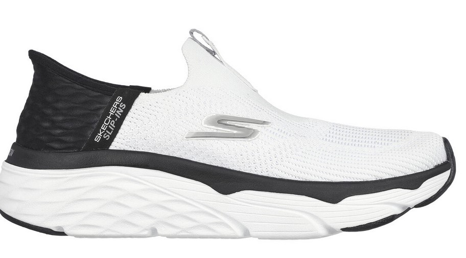 C&oacute;modas, en blanco y las m&aacute;s buscadas: las zapatillas de Skechers que tenemos fichadas