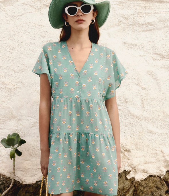 Vestidos playeros por menos de 20&euro;: los dise&ntilde;os m&aacute;s c&oacute;modos y frescos de Zara, Mango y Lefties