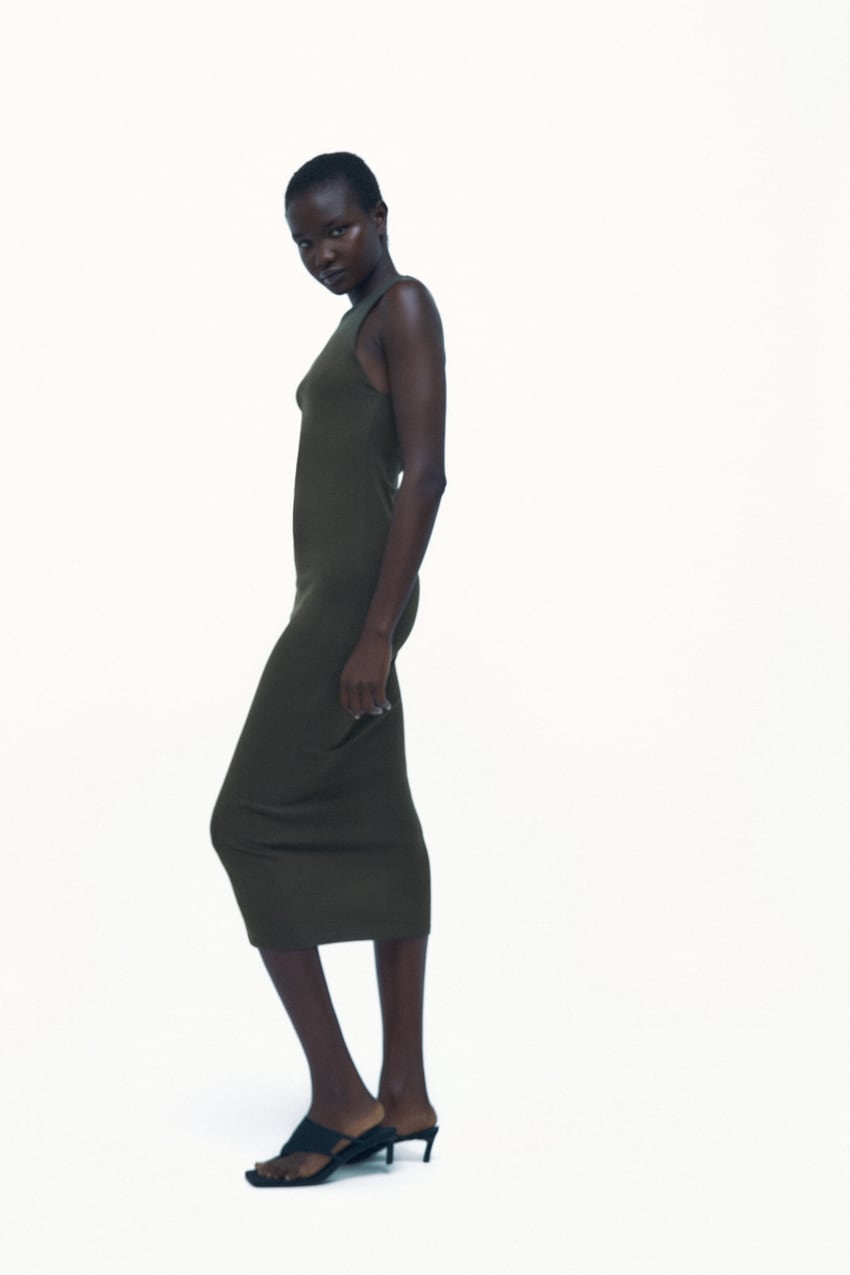 Convi&eacute;rtete en invitada influencer por menos de 10 euros: este vestido de Zara est&aacute; siendo un aut&eacute;ntico boom