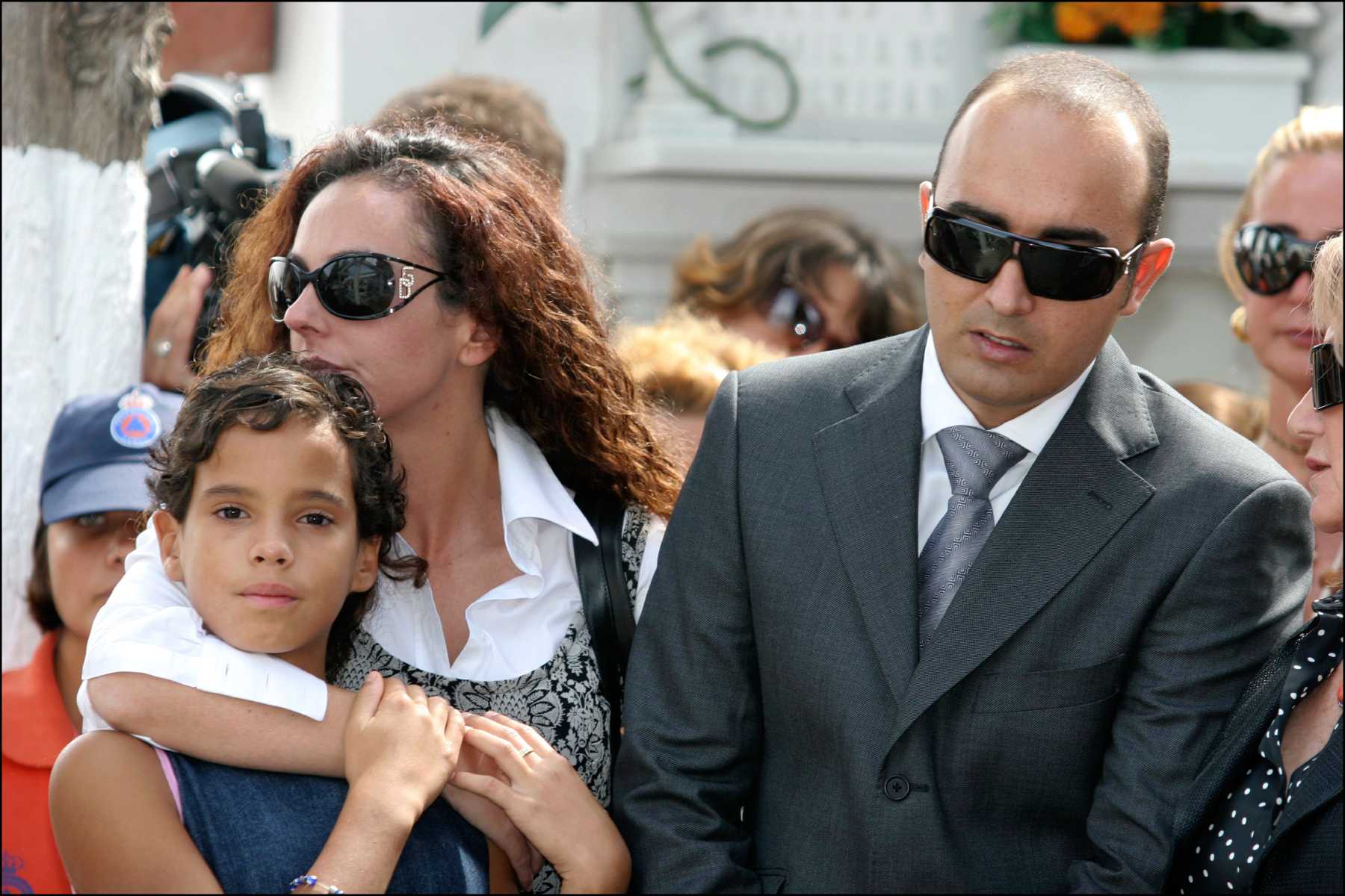 Gloria Camila junto a Roc&iacute;o Carrasco y Fidel Albiac en Chipiona / Gtres