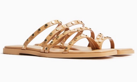 Sandalias de las rebajas de verano de Bershka