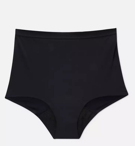 Primark lo vuelve a hacer: colas kilométricas para conseguir las bragas que te salvarán la vida
