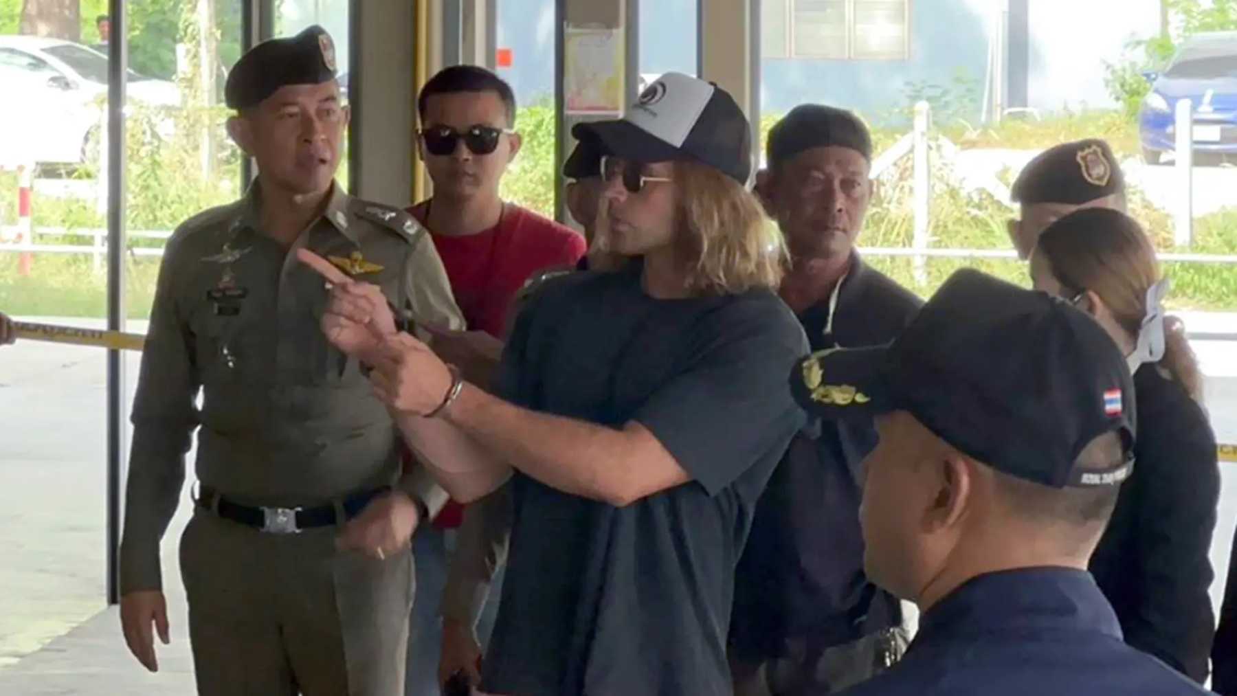 Im&aacute;genes de la detenci&oacute;n de Daniel Sancho en 'En boca de todos' / Cuatro
